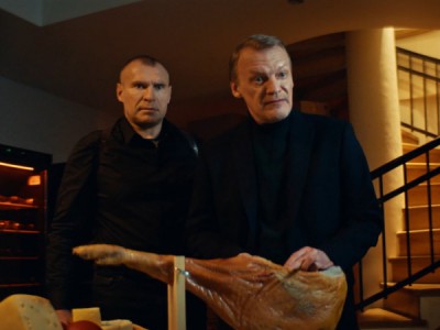 Неличная жизнь