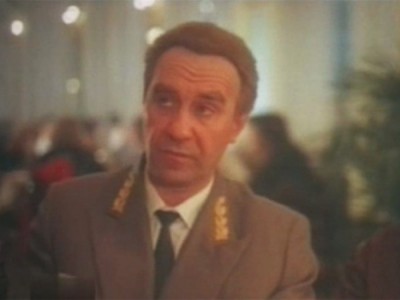 Без мундира