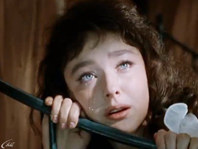 Анастасия Вертинская. Бегущая по волнам