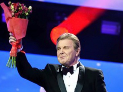 Концерт: Москва, весна, цветы и ты