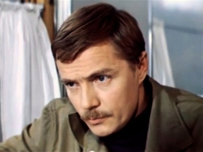 Честный, умный, неженатый...