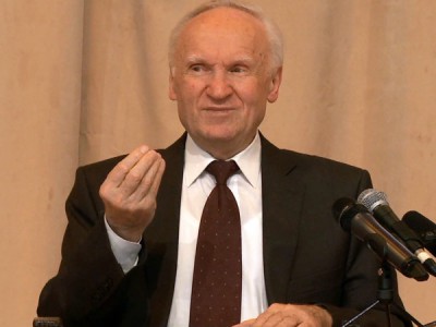 Лекция профессора А. И. Осипова (Москва)