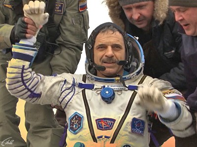 Год на орбите