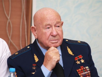 Алексей Леонов. Прыжок в космос