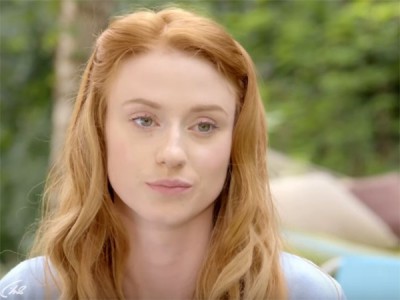 Девочка с персиками