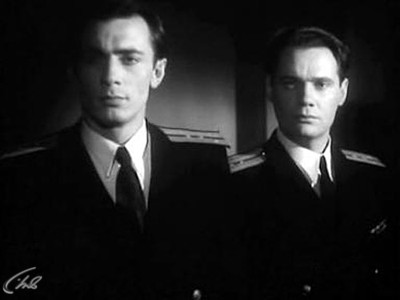 За тех, кто в море