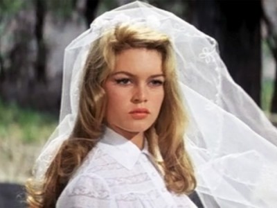 И Бог создал женщину