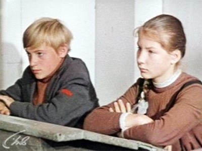 Завтра, третьего апреля...