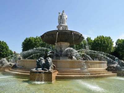 Великолепные памятники Франции