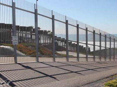 Великая американская стена