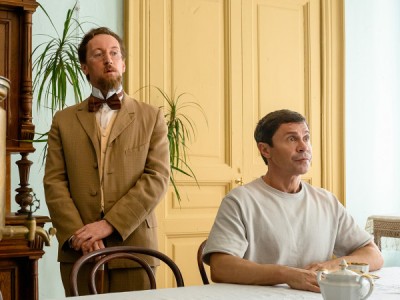 Как Деревянко Чехова играл