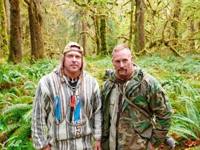 Выжить вместе