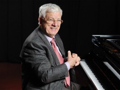 Раймонд Паулс. Сыграй, маэстро, жизнь свою...