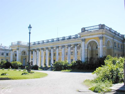 Александровский дворец