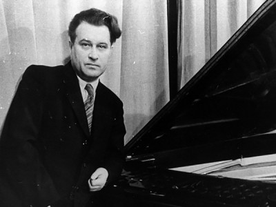 Борис Мокроусов. Одинокая бродит гармонь...