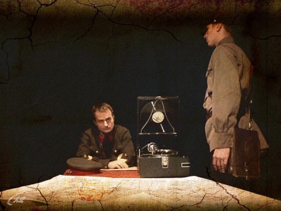 Под грохот канонад: Синий платочек против Лили Марлен