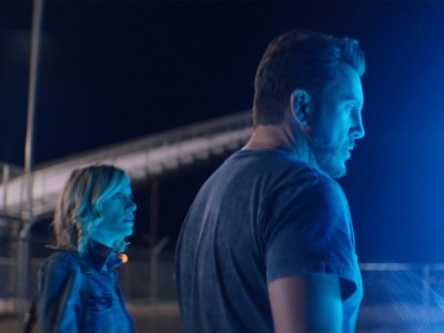 Деревенские против пришельцев