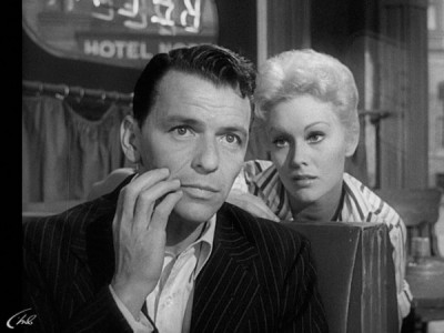 Человек с золотой рукой