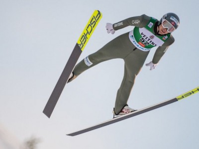 Лыжный спорт. Двоеборье. Международный турнир. Женщины. Гонка. 5 км. Трансляция из Нижнего Тагила