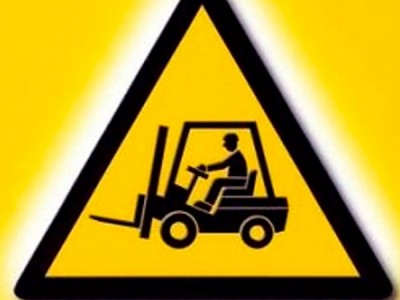 Клаус — водитель погрузчика