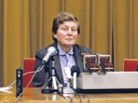 Светлана Аллилуева. Дочь за отца