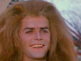 Лев ушёл из дома