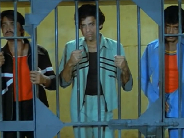 Веселясь и играя