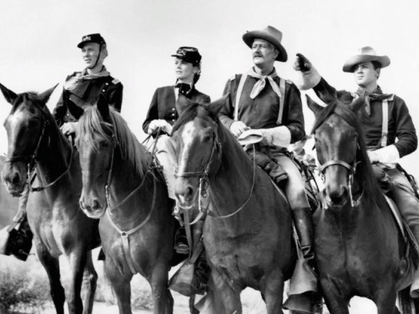 Она носила желтую ленту