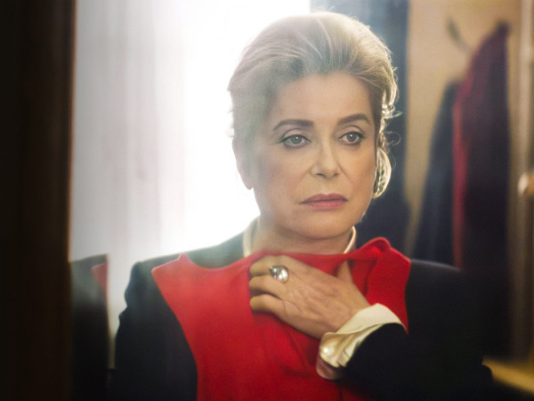 Italian Best Shorts 7: Быть женщиной