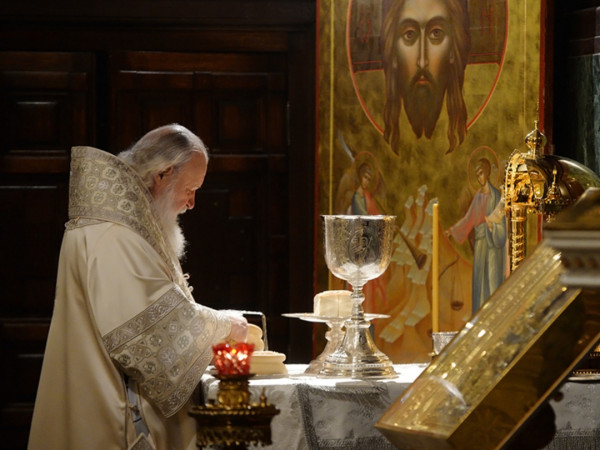 Великая Вечерня. Прямая трансляция из Храма Христа Спасителя