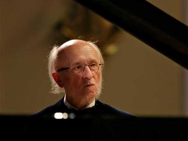 Бетховен. Шуман. Московский камерный оркестр Musica Viva. Дирижёр Александр Рудин. Солист Алексей Любимов (фортепиано). Зал Зарядье (2)