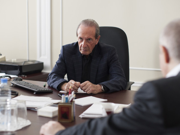 Приставы (2)