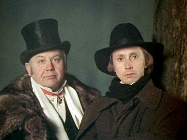 Чужая жена и муж под кроватью