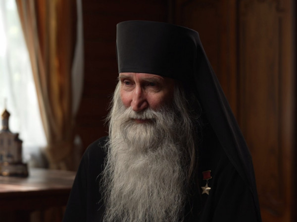 Лётчик, бард, герой, монах — четыре судьбы Валерия Буркова