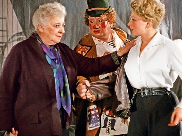 Сегодня — новый аттракцион