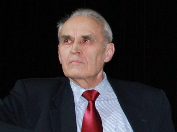 Магическое стекло академика Дианова