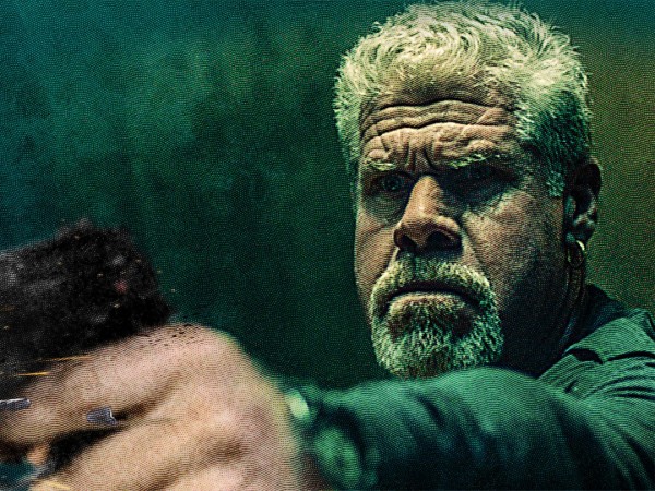 Святым тут не место (6)