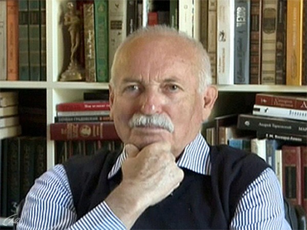 Крутая лестница. 85 лет со дня рождения Алексея Букалова