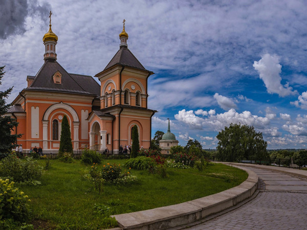 Оптинский скит. Неугасимый свет старчества