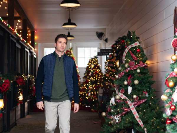 Впервые на СТС! Рождественская звезда