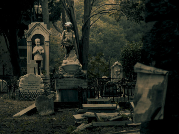 Мама. Гостья из тьмы (2)