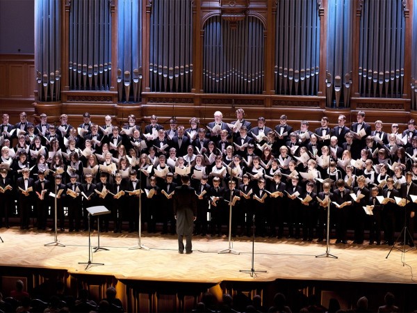 С. Рахманинов. Всенощное бдение. Хор Академии хорового искусства имени В.С.Попова. Дирижер Владимир Спиваков