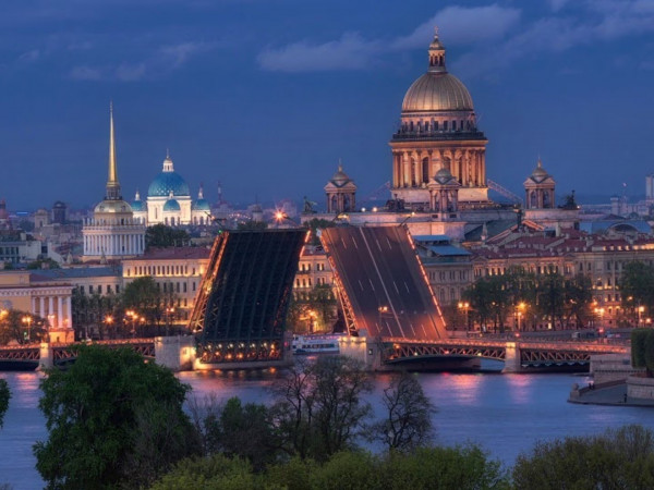 Губернаторы Санкт-Петербурга: работа на будущее