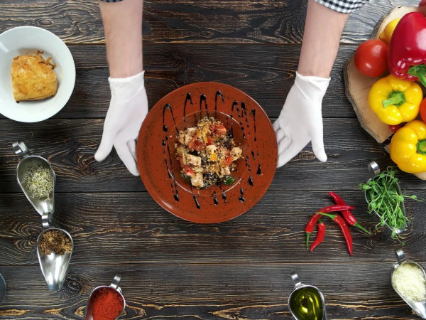 Уличная еда с Дэном Хонгом