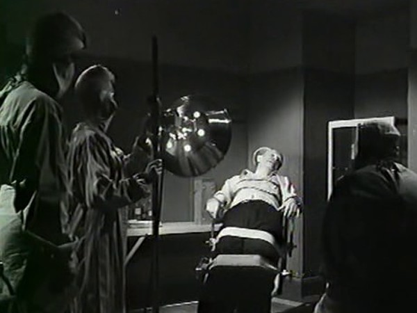 Фантомас против Фантомаса