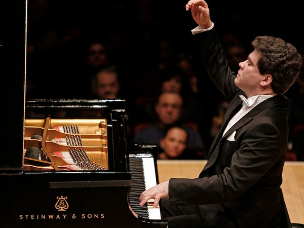 Денис Мацуев, фортепиано. Шуман. Чайковский. Стравинский. Концертный зал Концертгебау, Амстердам