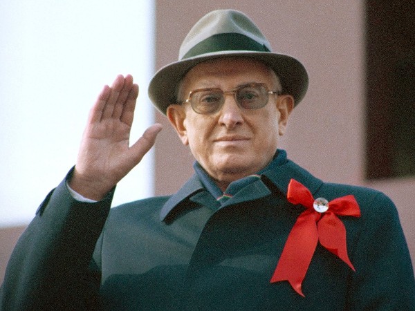 Андропов. Человек из КГБ