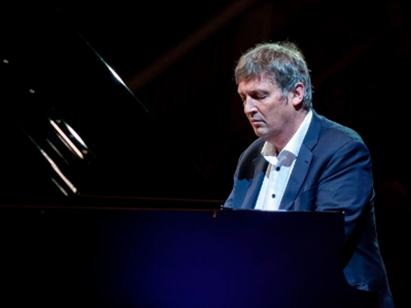 Низамов, Рахманинов Академический симфонический оркестр Московской филармонии Дирижёр — Александр Сладковский, Борис Березовский (фортепиано)