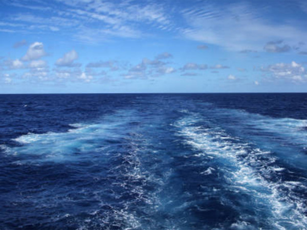 Женщина против Атлантики