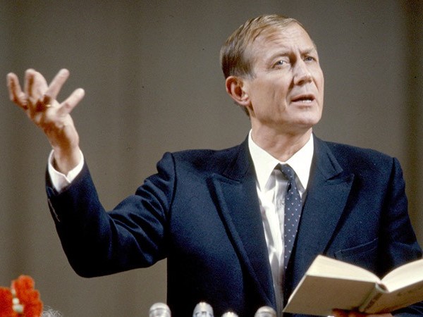 Евгений Евтушенко. Со мною вот что происходит...